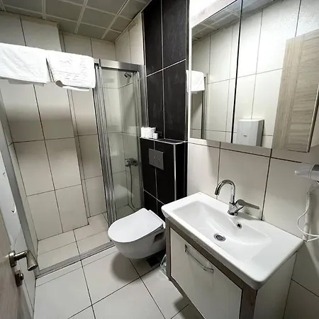 Apartment Basement Floor, Merkezi, Erasta Mall Karsisi '21' *